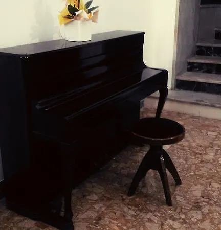 Istituto Antonacci 招待所 莱切